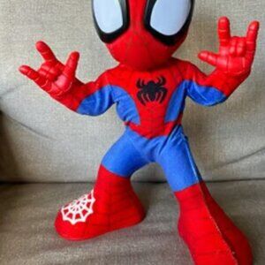 Danceing and xxxxxxxxxxxxcrawl Spiderman toy